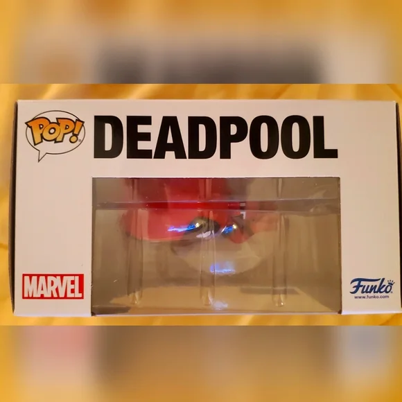 NIB FUNKO POP Deadpool, Ltd Edition #1413, Holding Wolverine Photo, Bobblehead - Picture 5 of 6